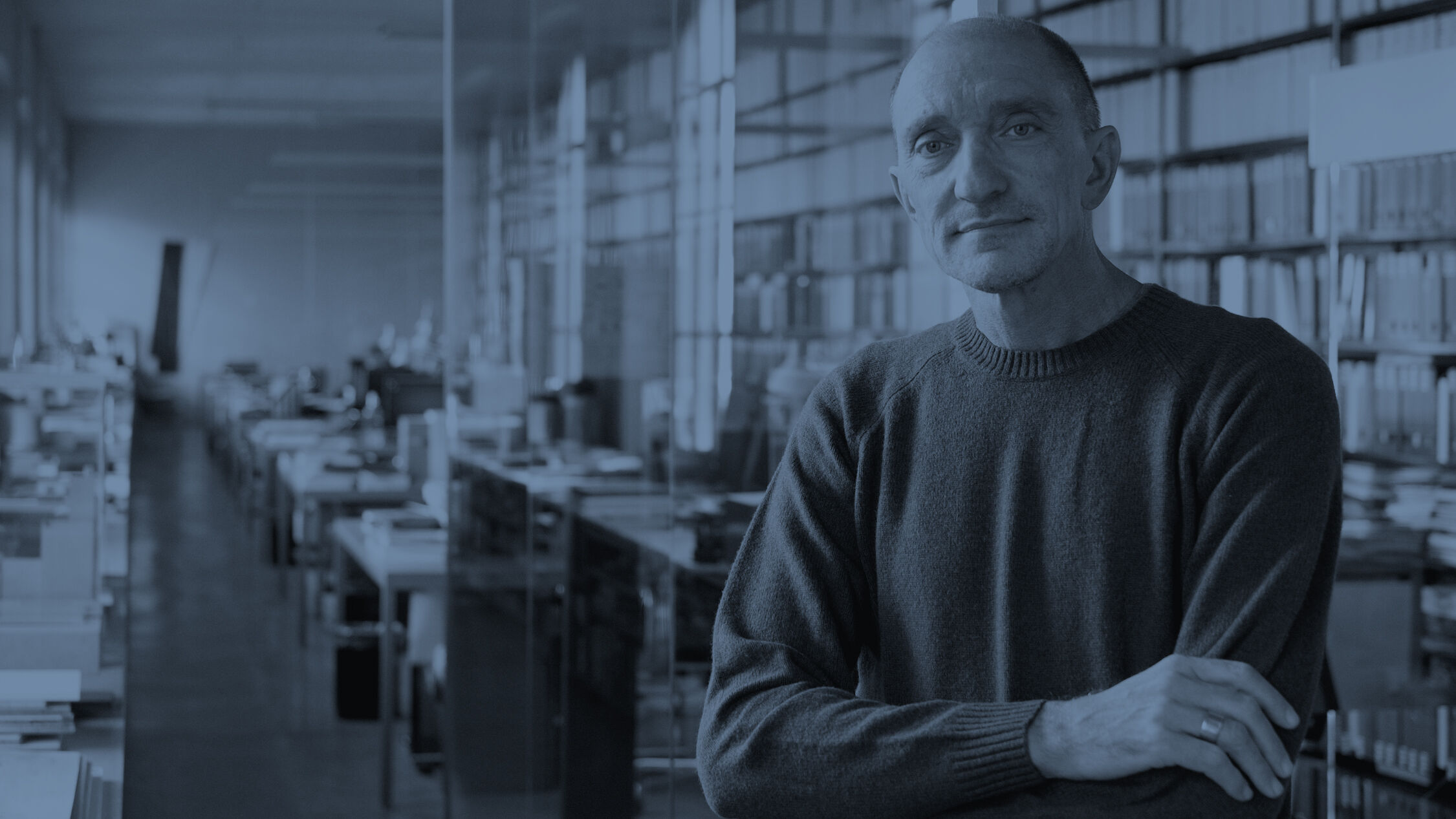 designers-rodolfo-dordoni-flos-header-desk-00