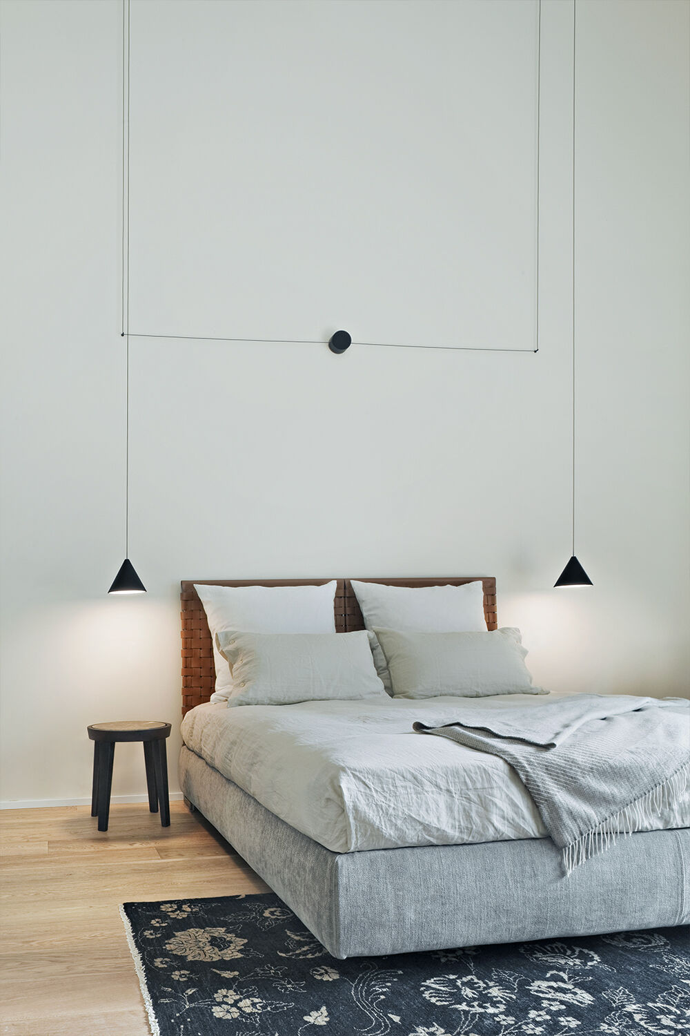 rooms-bedroom-stringlight