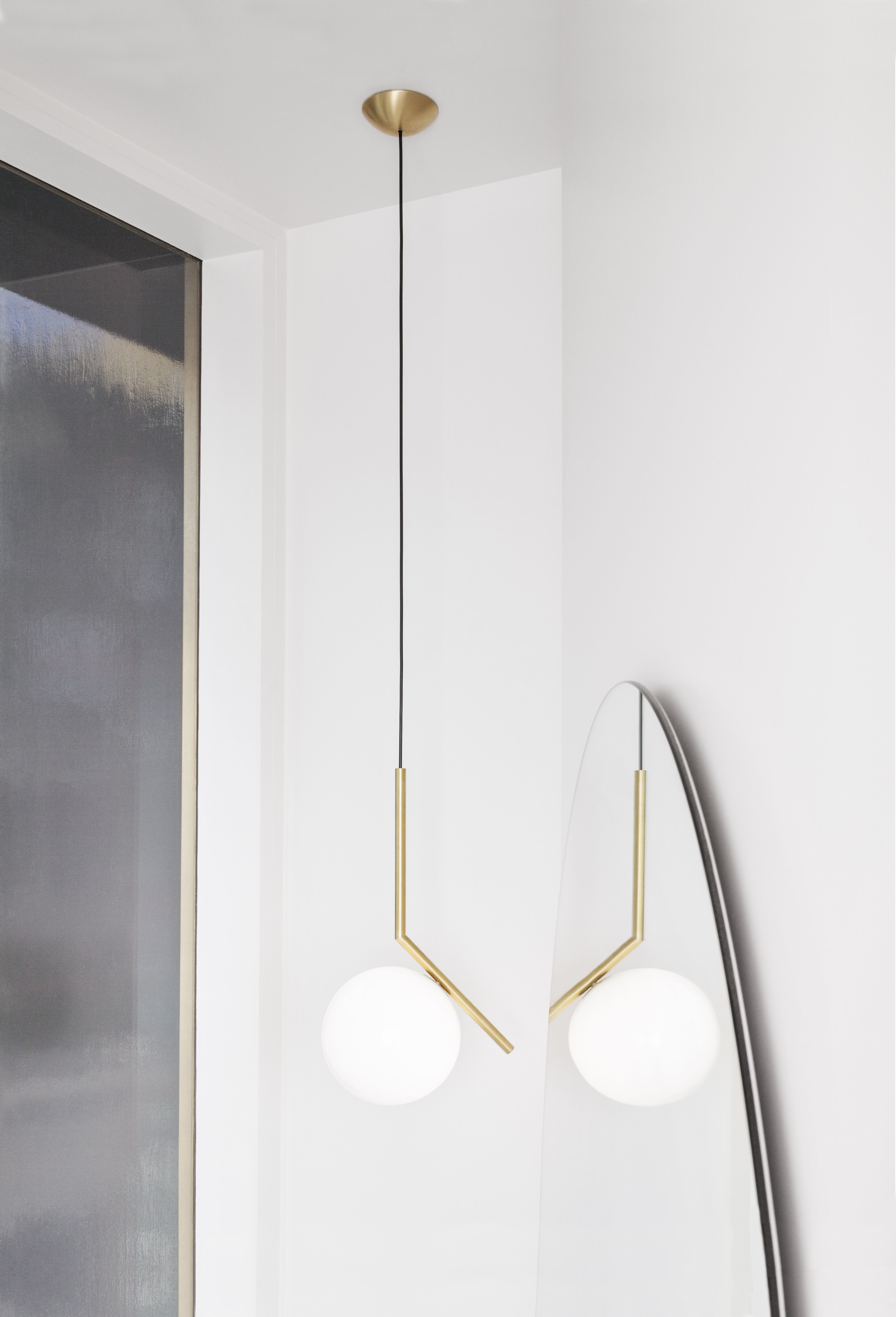 eciRGBv2_FrankHuelsboemer_Flos_London_8071_MOD