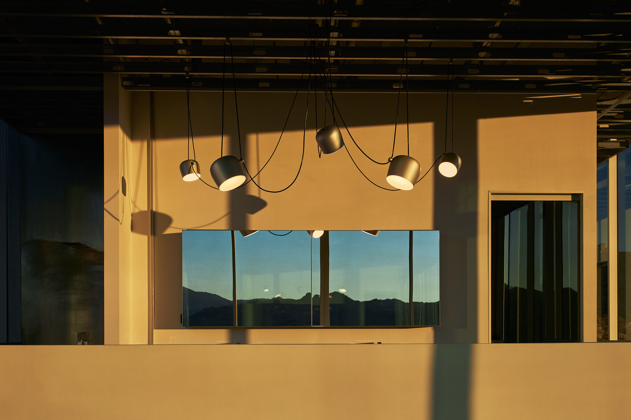 01_Header_Invisible house_Flos Stories7_FLOS