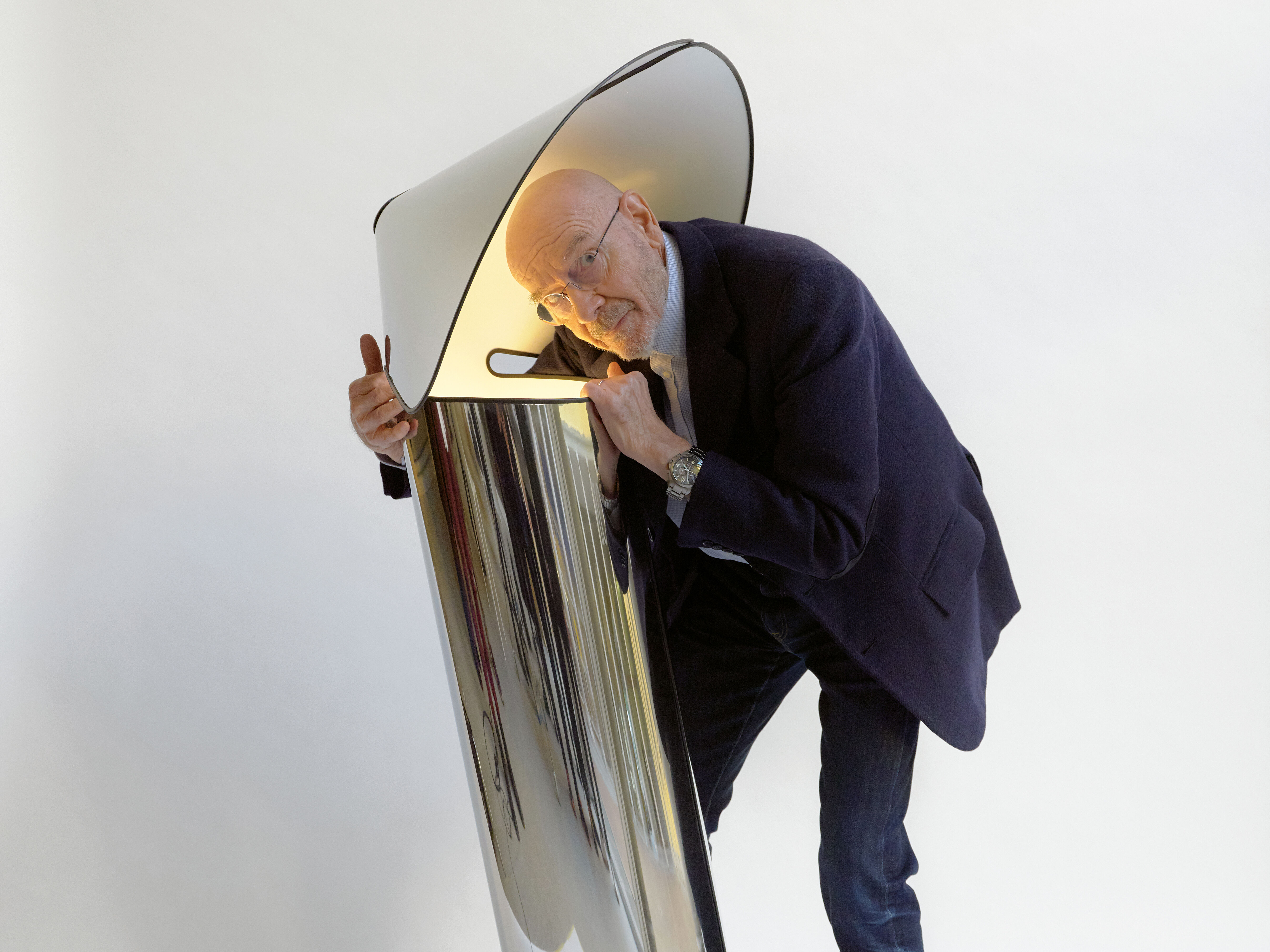 stories-mario-bellini-and-chiara-flos-entrance-desk