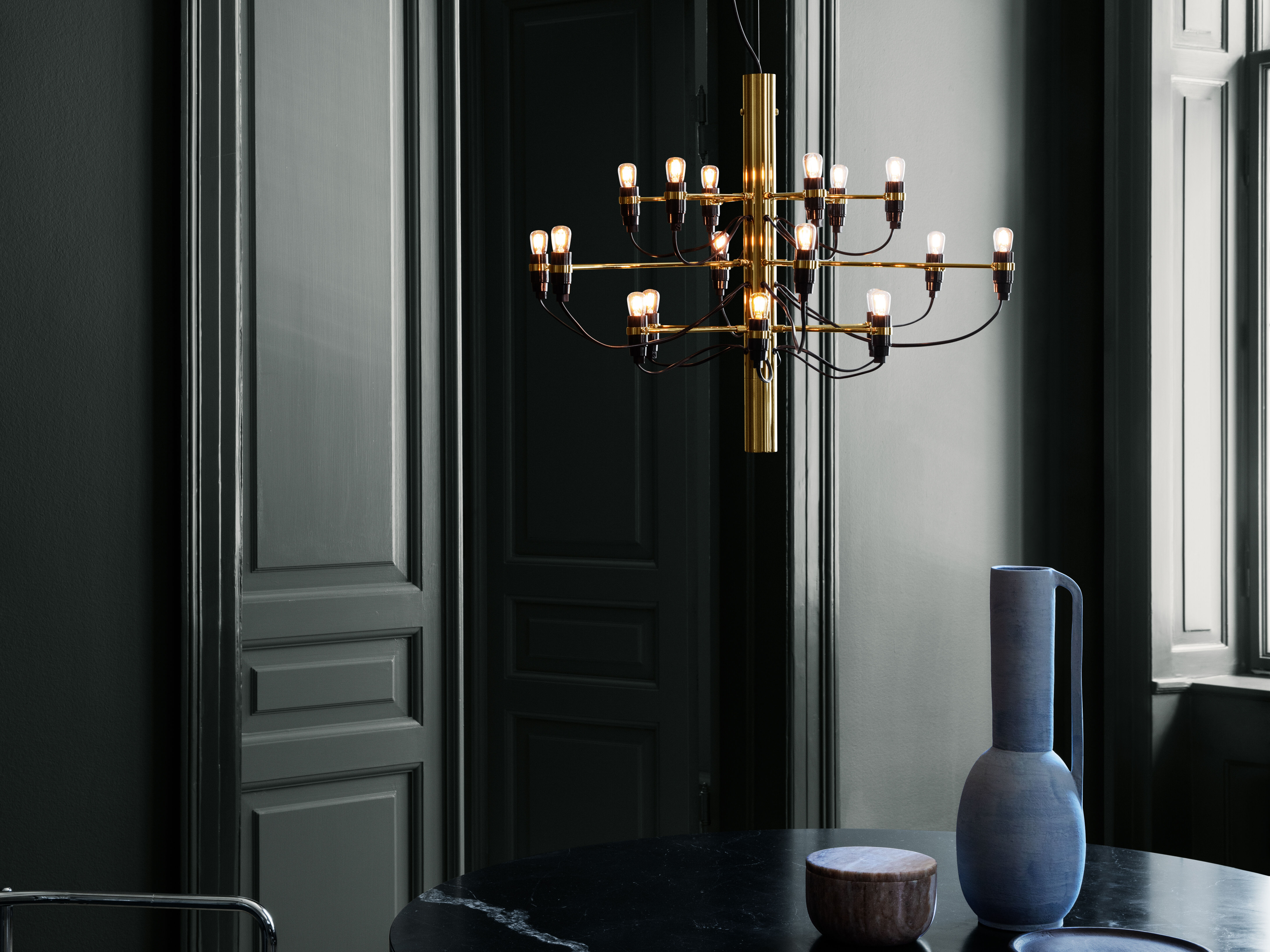 2097/18 US Chandelier with Incandescent & LED light bulbs