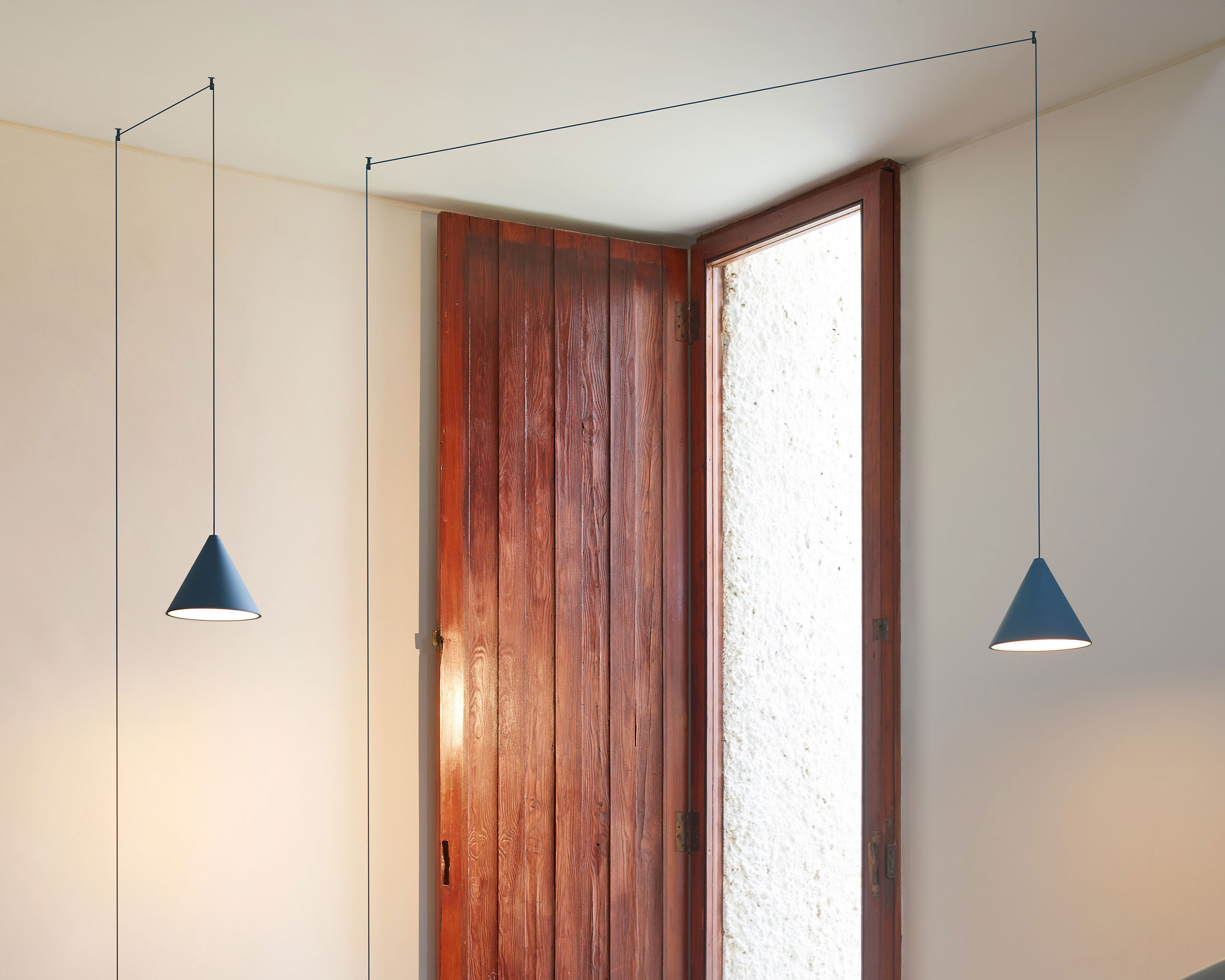 String Light Cone, , lifeshot