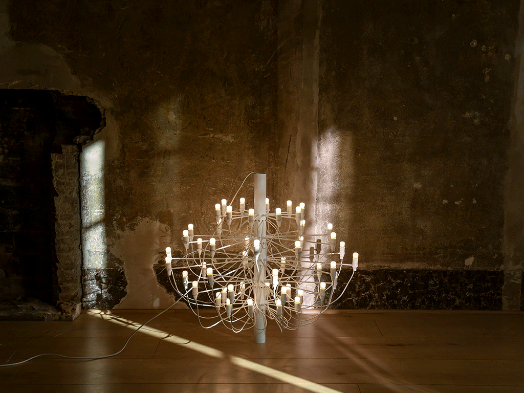 2097/75 (clear bulbs), , lifeshot