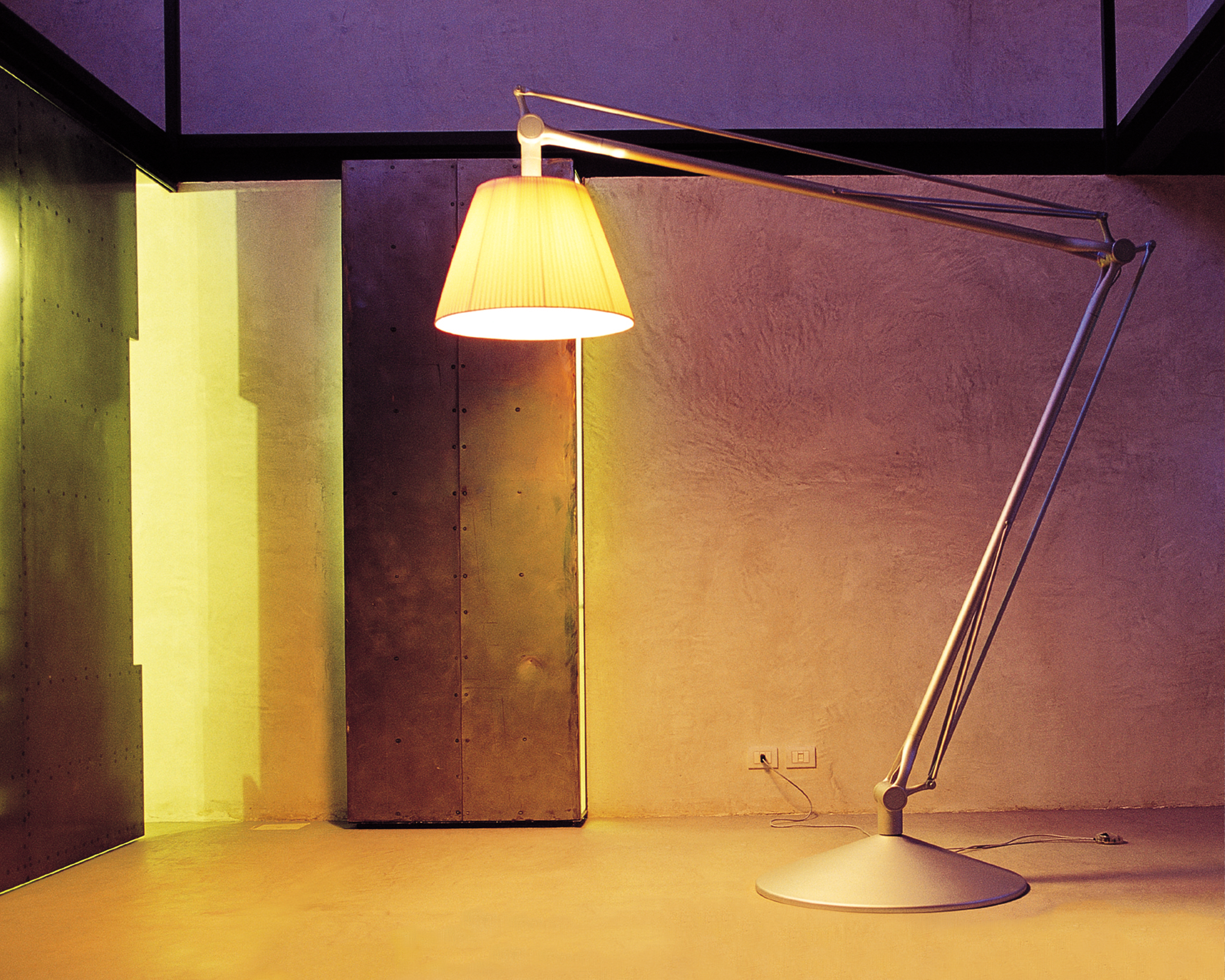 Superarchimoon Floor Lamp, , lifeshot